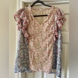 Entro Floral Lined Top Size large